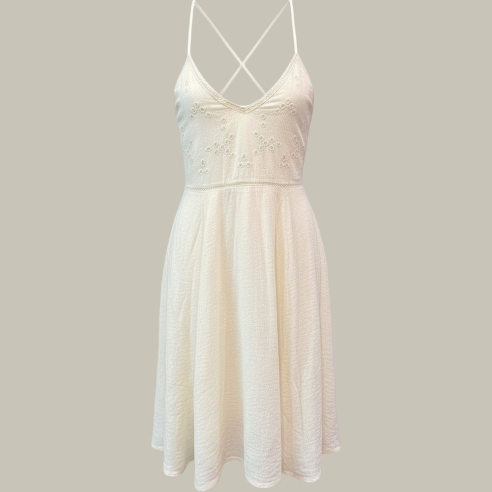 Abercrombie‎ Beige Eyelet Mini Dress XS Strappy Flowy Pockets Preppy Casual Chic